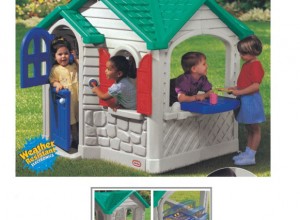 Пластиковый домик для детей