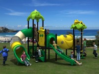 Развлекательный игровой комплекс для детской площадки