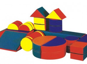 Мягкие геометрические фигуры для детской площадки