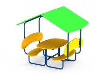 Желто-синий стол со скамейками под зеленым навесом